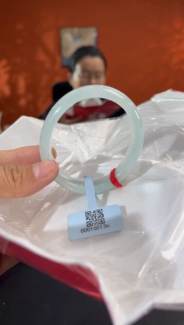 未镶嵌手镯（贵妃镯）翡翠雾***起2 53