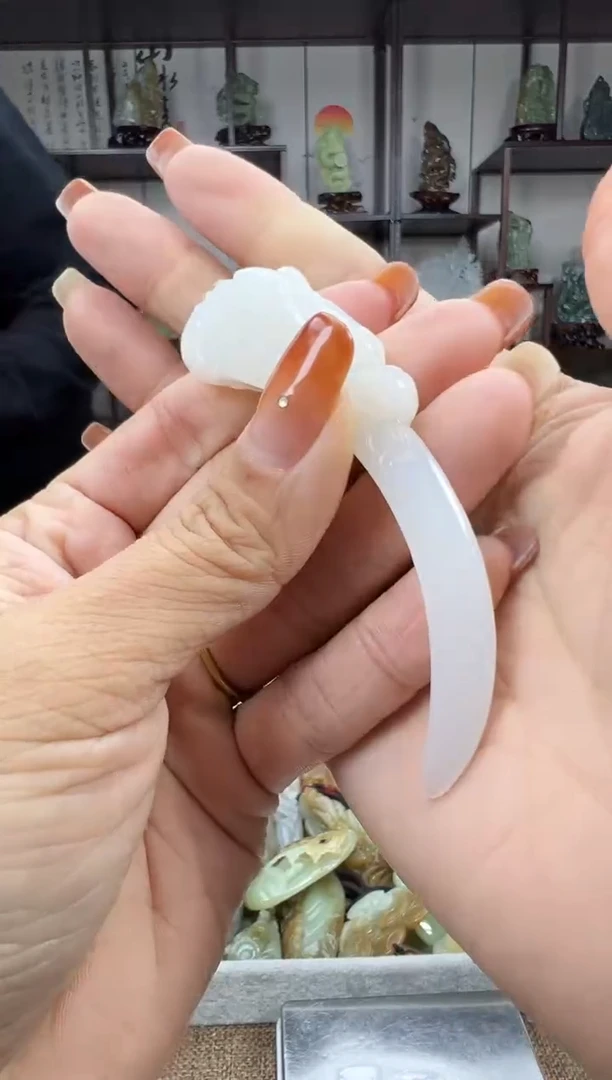 未镶嵌和田玉把件1