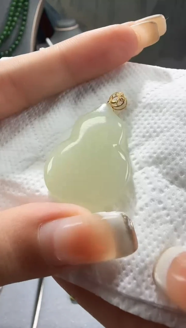 吊坠(不含链)18K金镶嵌和田玉葫芦吊坠