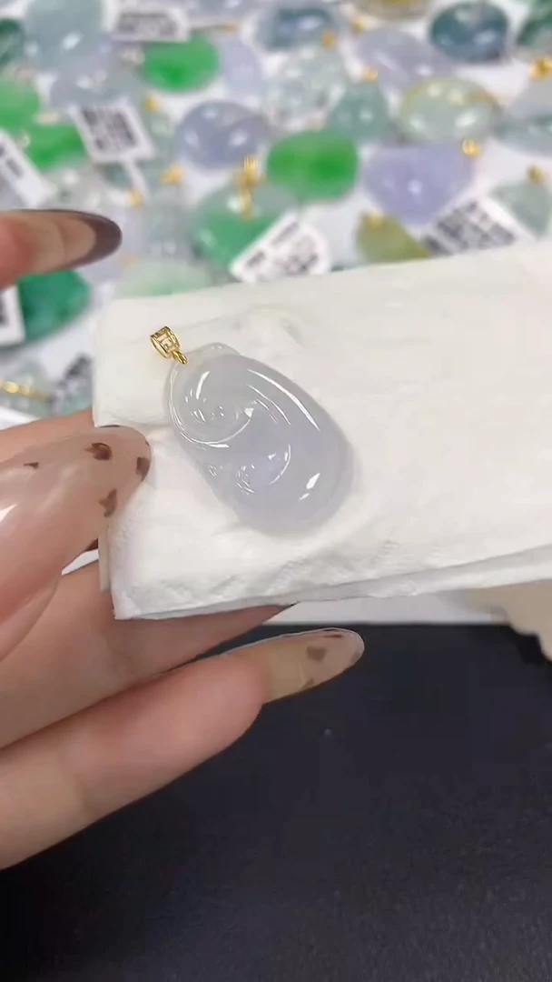 颈饰18K金镶嵌翡翠a货假一赔三支持复检百元上9元证书费自理