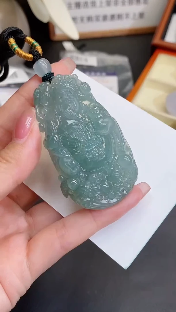 翡翠未镶嵌颈饰缅甸天然翡翠
