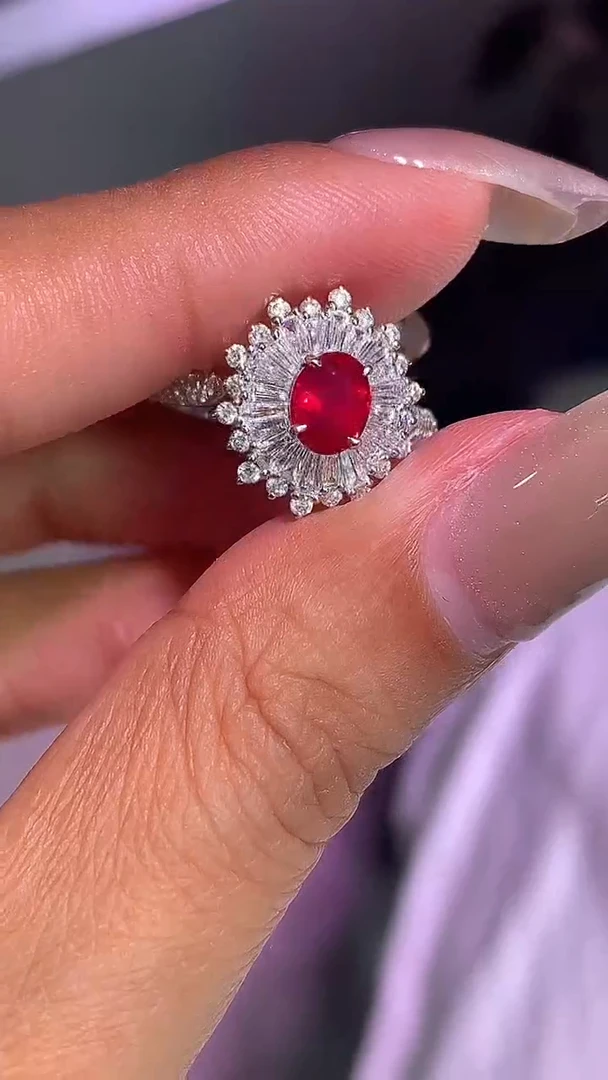 18K金镶嵌戒指红宝石1.04ct