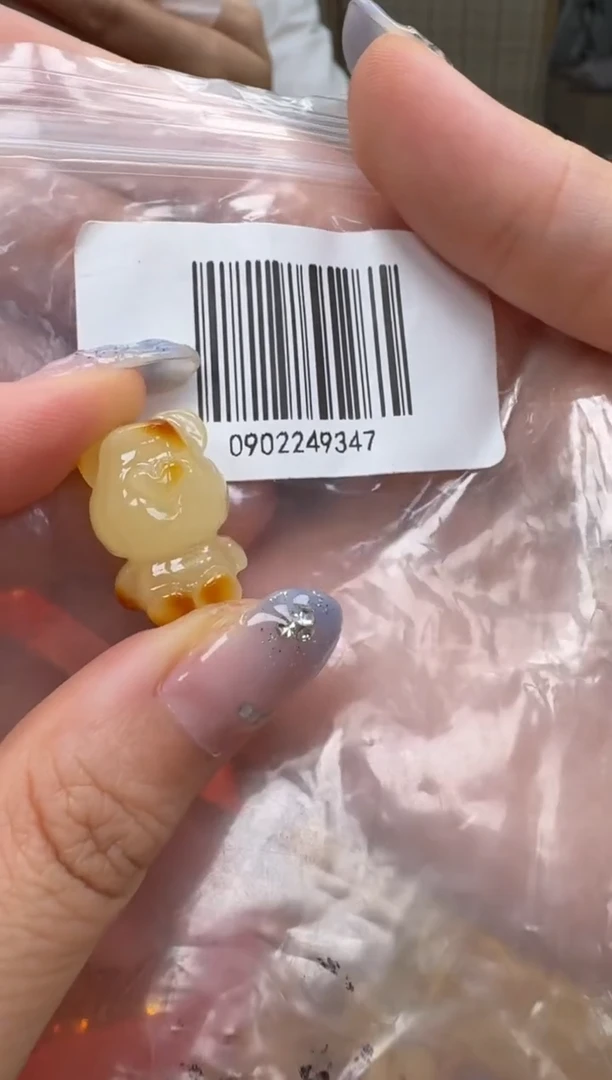 裸石琥珀未镶嵌如图