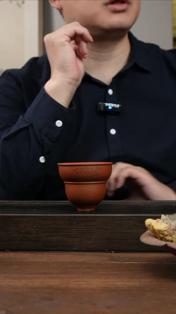 茶杯紫砂红清水祥云刻绘葫芦杯 ！