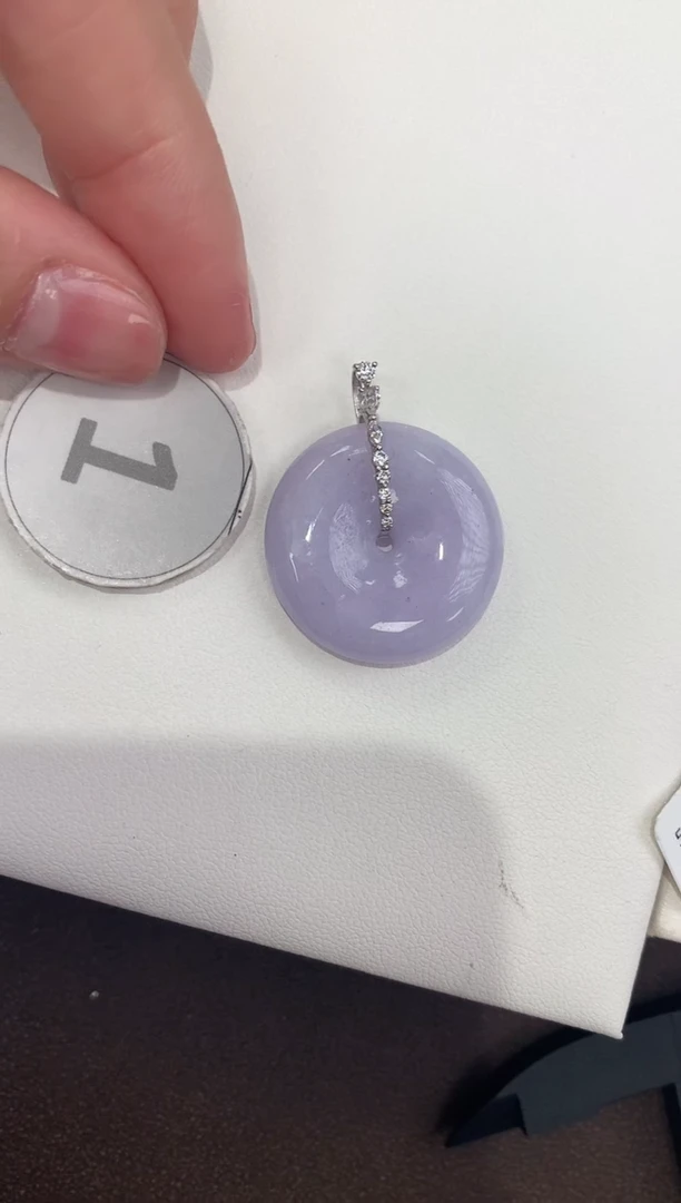 颈饰18K金镶嵌翡翠天然缅甸a货翡翠