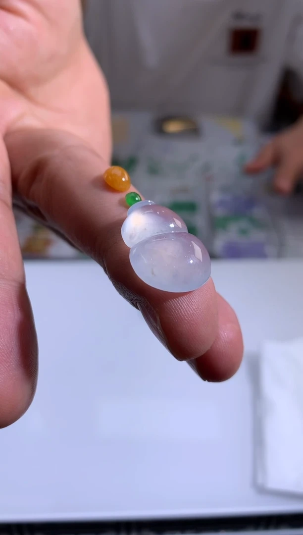未镶嵌定制翡翠看*翡翠