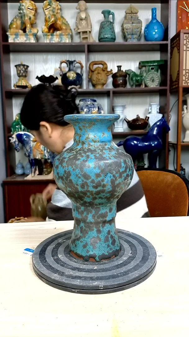 经典精美复古风格瓷器