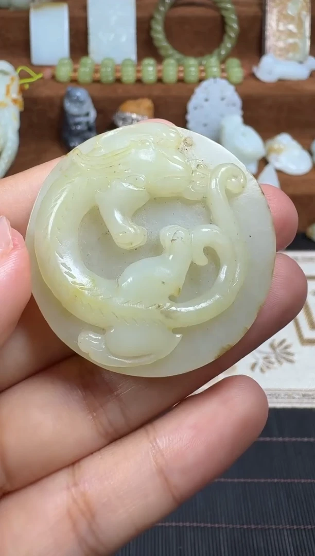颈饰未镶嵌和田玉1