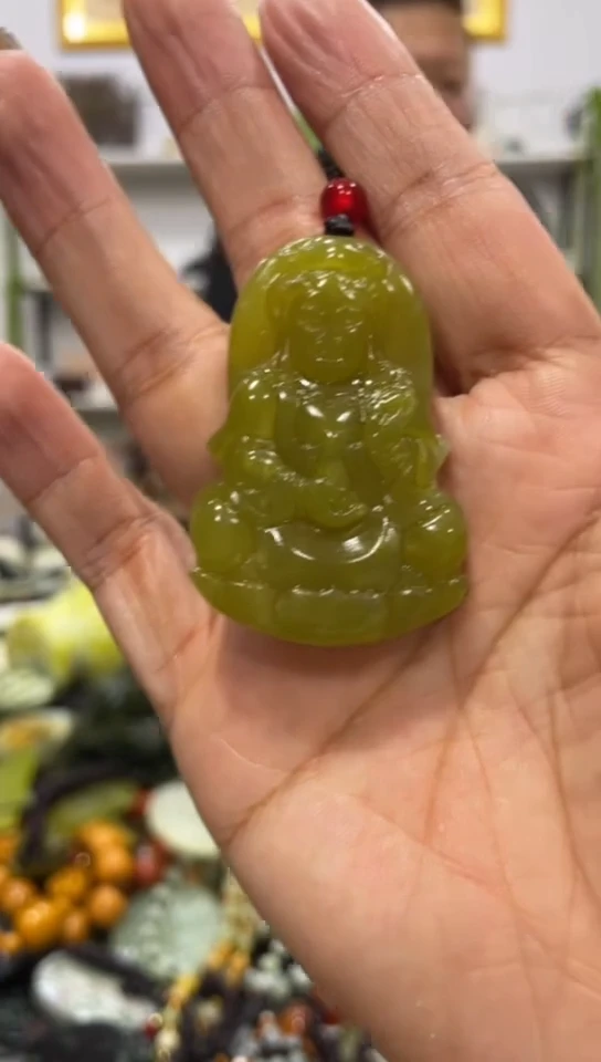 未镶嵌岫玉吊坠