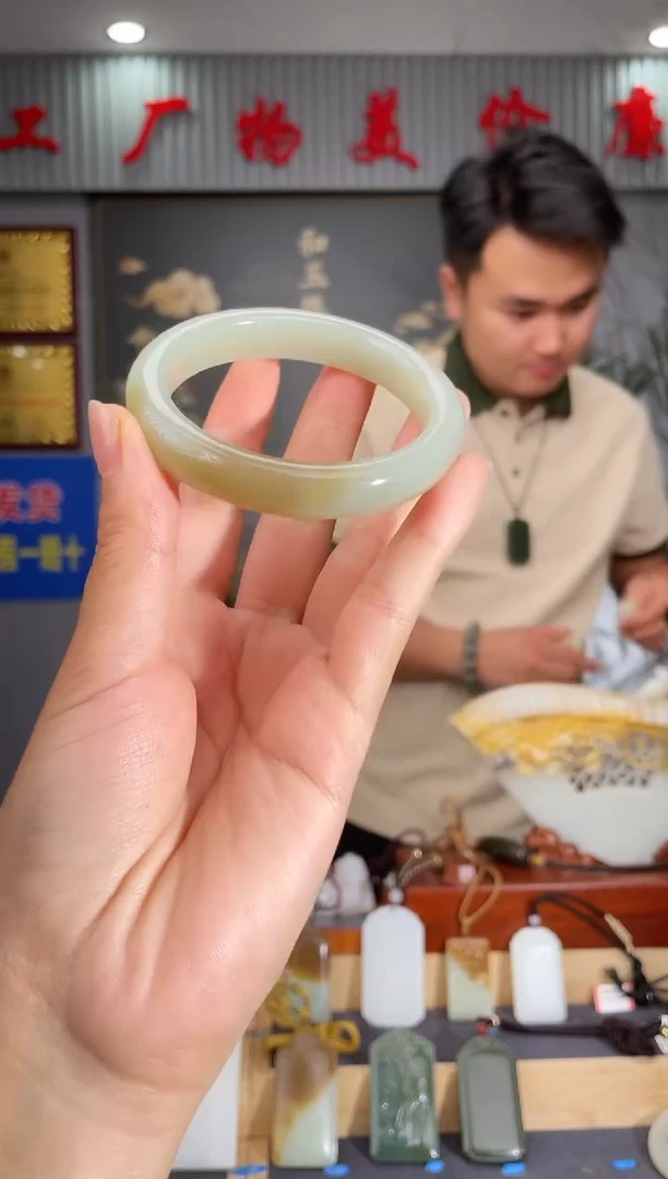 和田玉未镶嵌颈饰53+