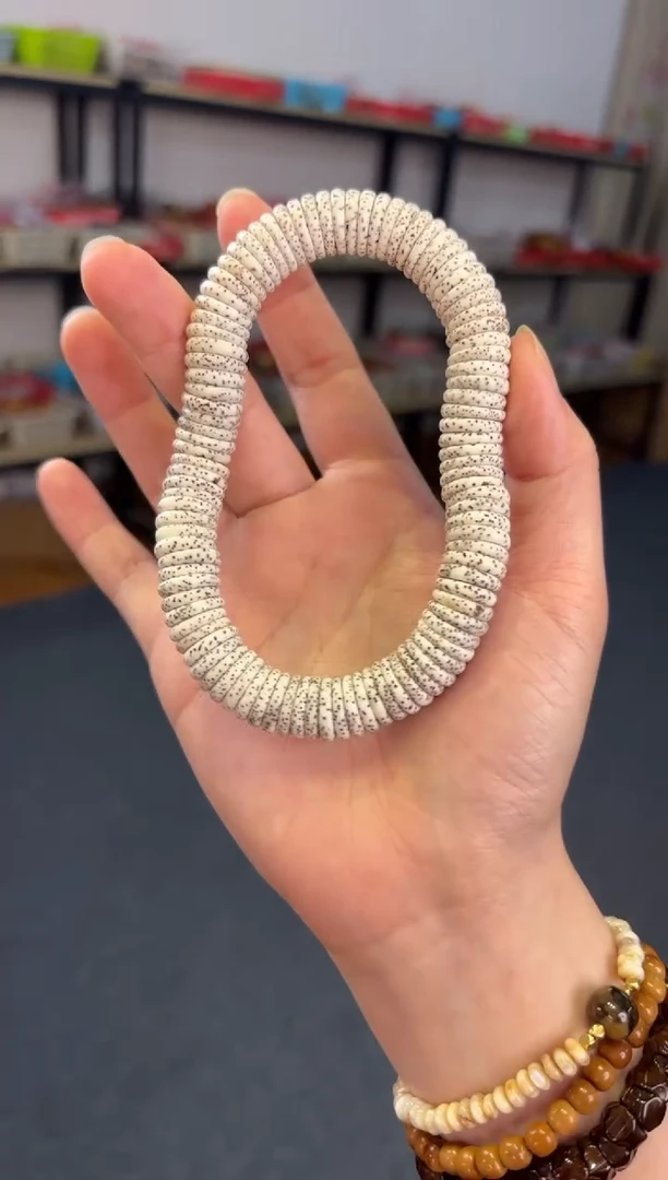 吊坠菩提根/象牙果 13mm星月薄切伏魔圈【素圈】