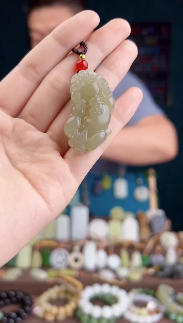 和田玉未镶嵌颈饰多样性发货 拍一单发一个