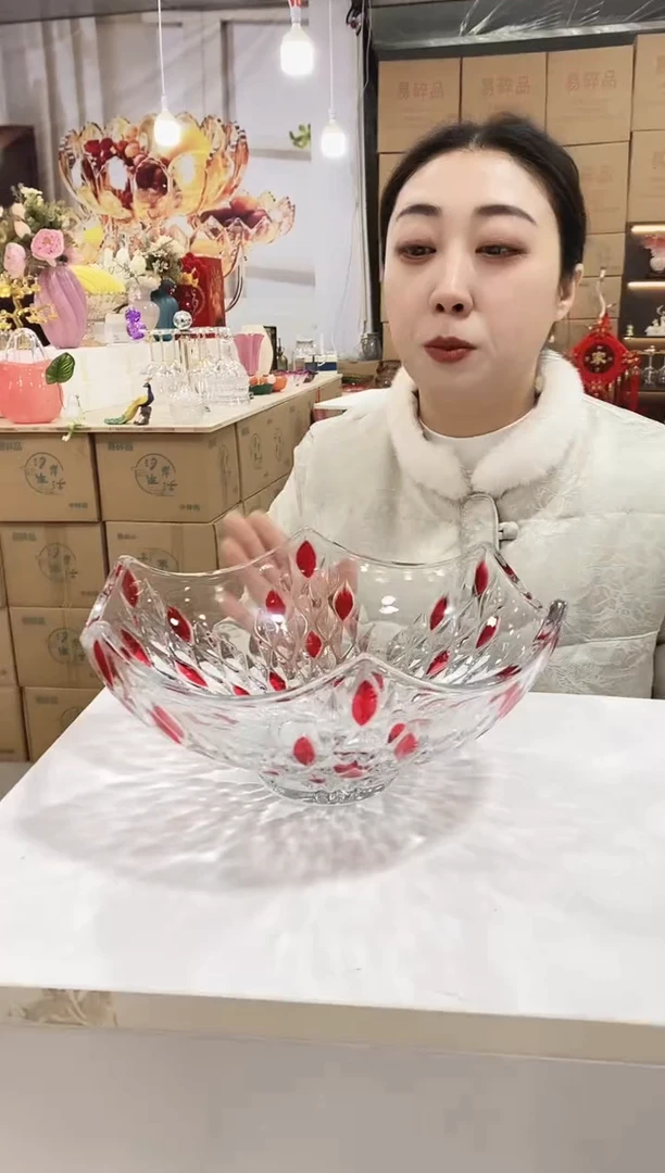 红色雨花果斗一个