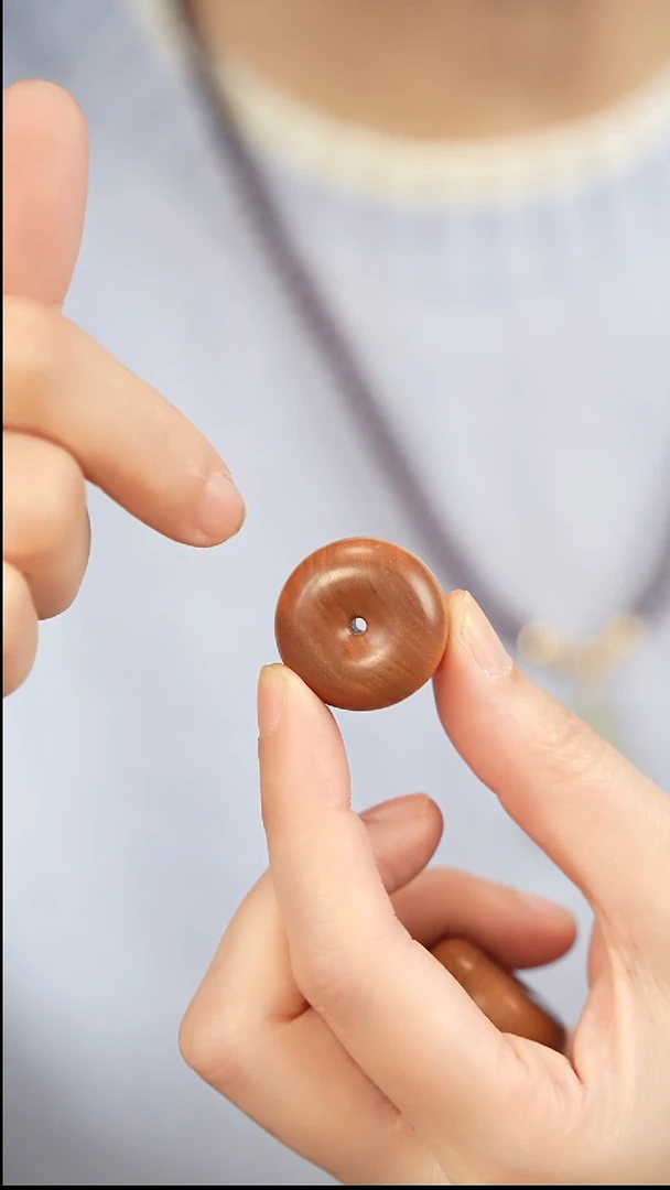 檀香木吊坠平安扣厚度1.5cm-199