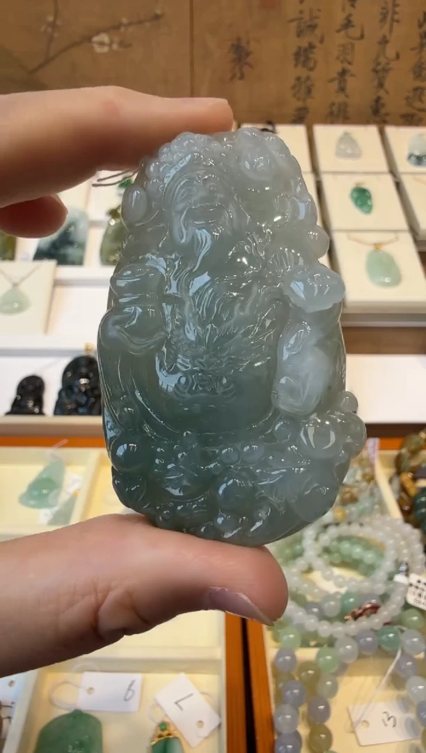 翡翠挂件未镶嵌A货翡翠多样性孤品