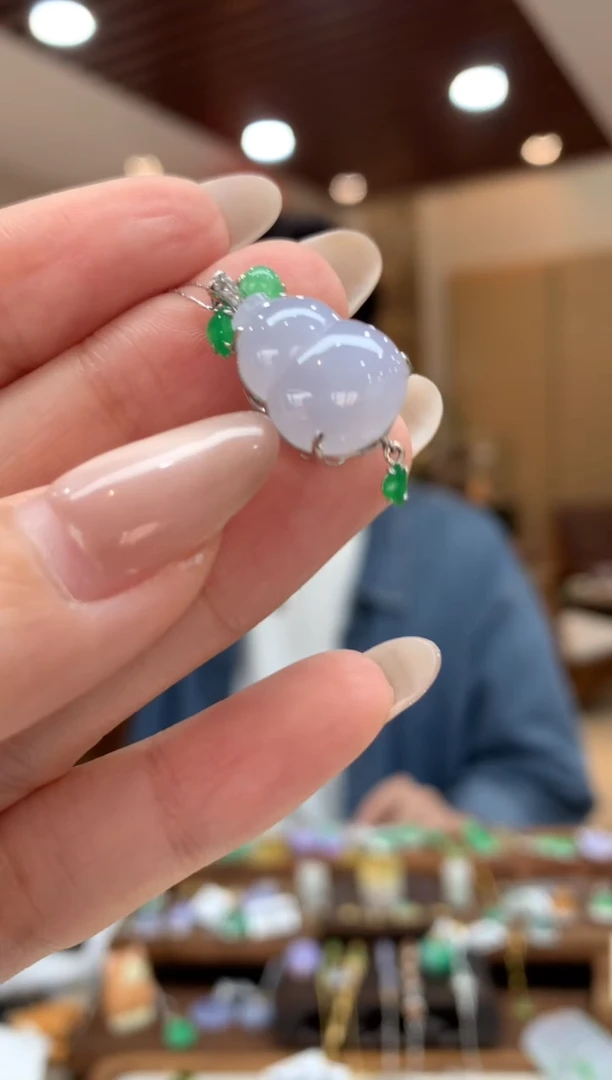 吊坠(不含链)18K金镶嵌翡翠葫芦