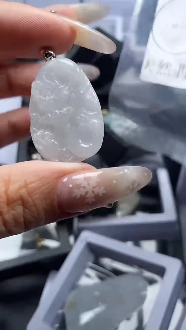 颈饰未镶嵌翡翠2598