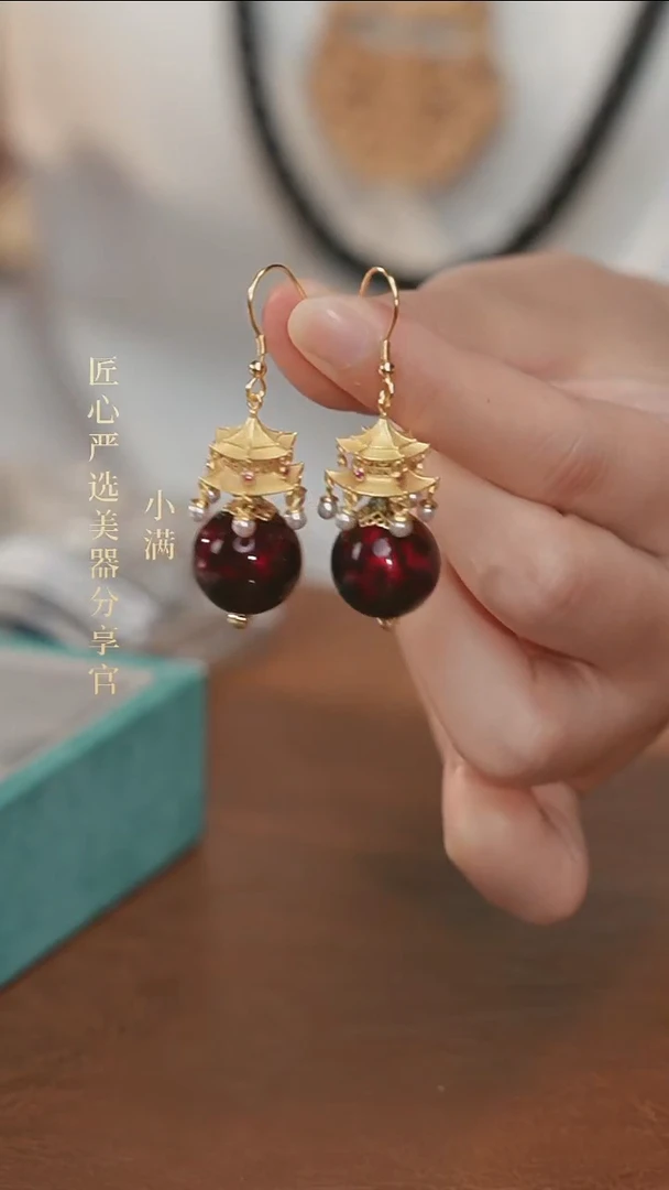 QWWHT赤宝砂宫殿耳环
