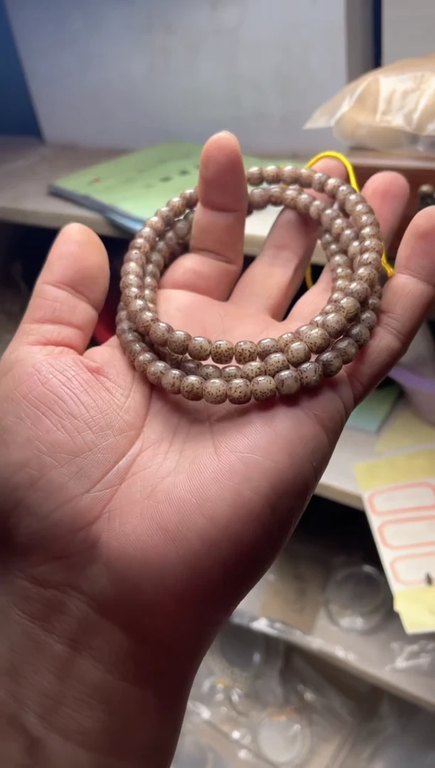 星月菩提手串海南星月菩提《粉冰》7X6长串