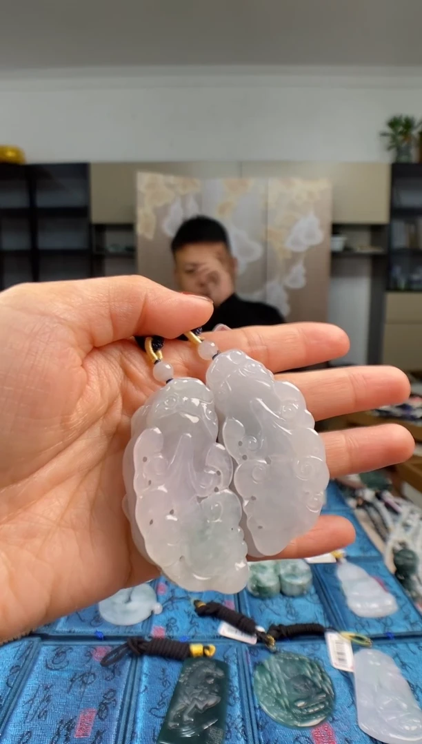 颈饰未镶嵌翡翠多样性发其一