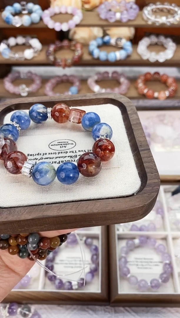 水晶手串未镶嵌蓝晶搭配红浇花手串