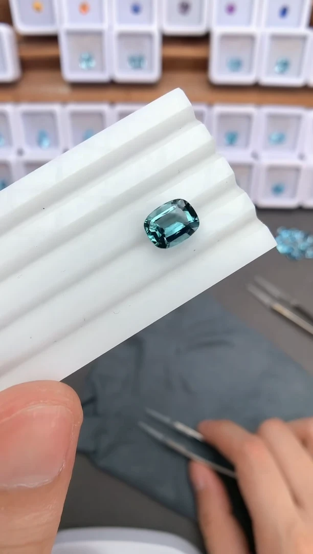 未镶嵌裸石定制碧玺2.2ct