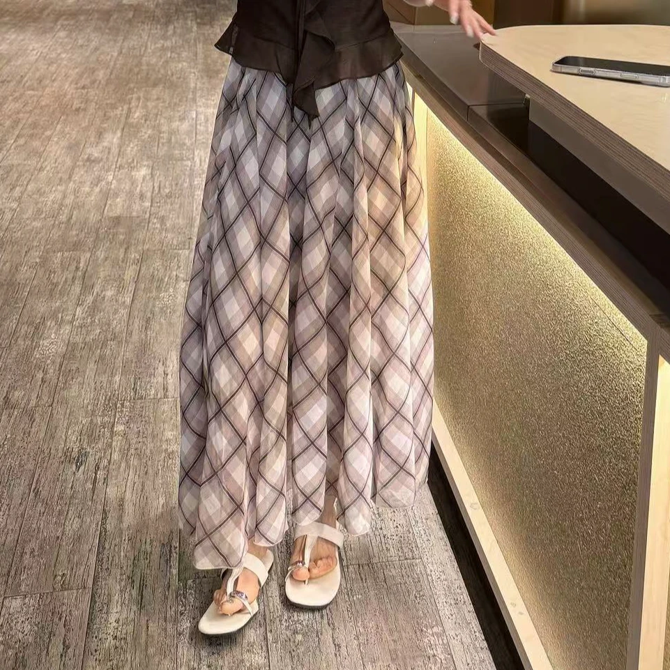 阿丹家   夏季薄款高腰菱格网红自然腰半身裙20250601