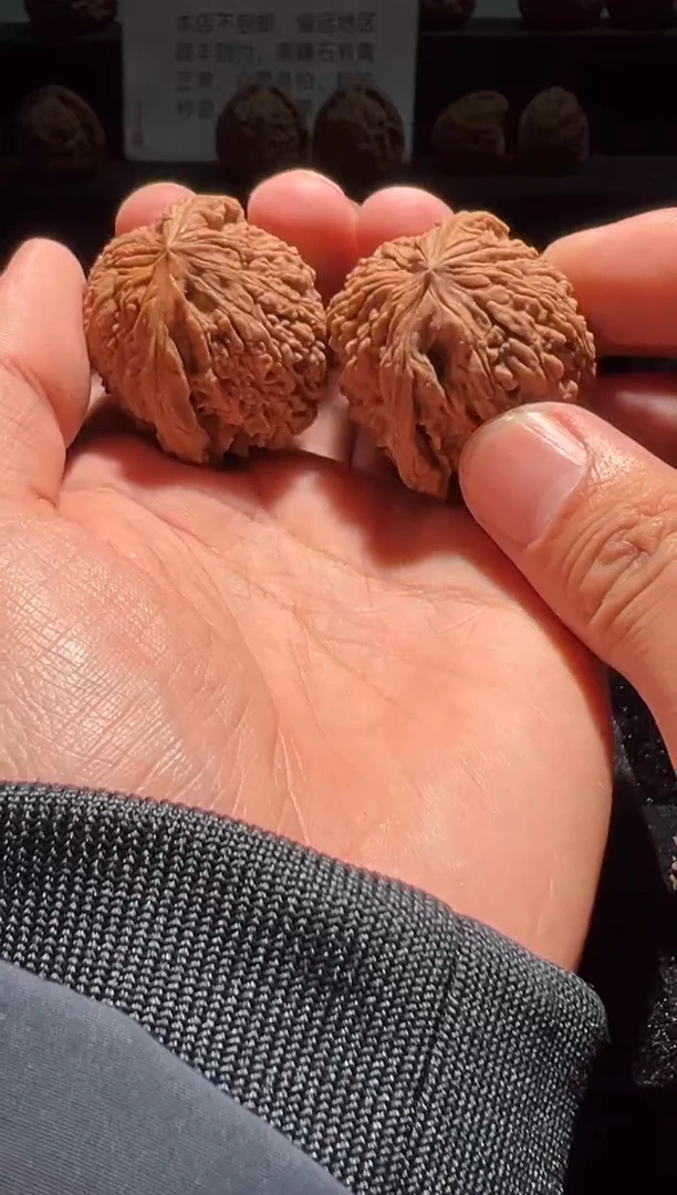 把件文玩核桃沧****提58福利对南疆石
