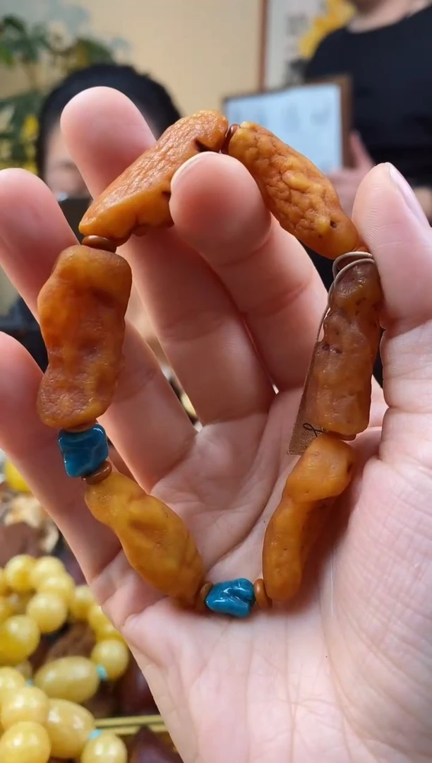 【闪购商品】琥珀手串未镶嵌手串
