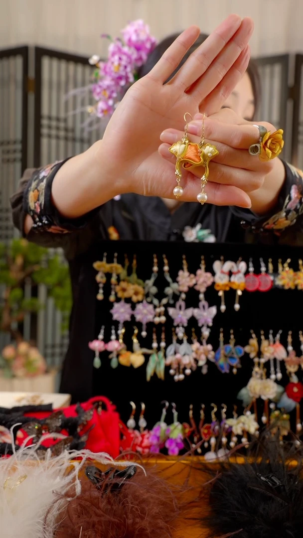 织绣月*鸟非遗苏绣绒花饰品