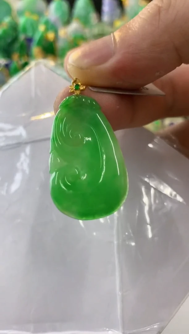 翡翠18K金镶嵌吊坠(不含链)缅甸翡翠挂件