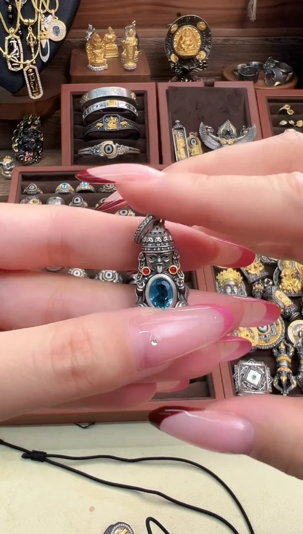 无925银扎基吊坠