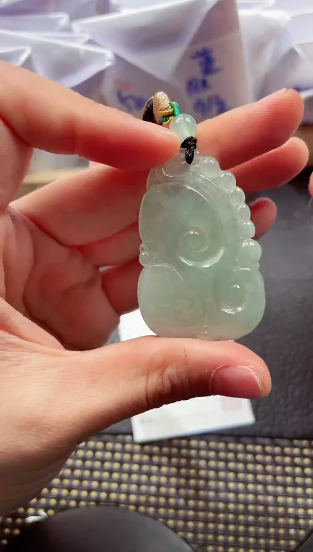 颈饰未镶嵌翡翠000111