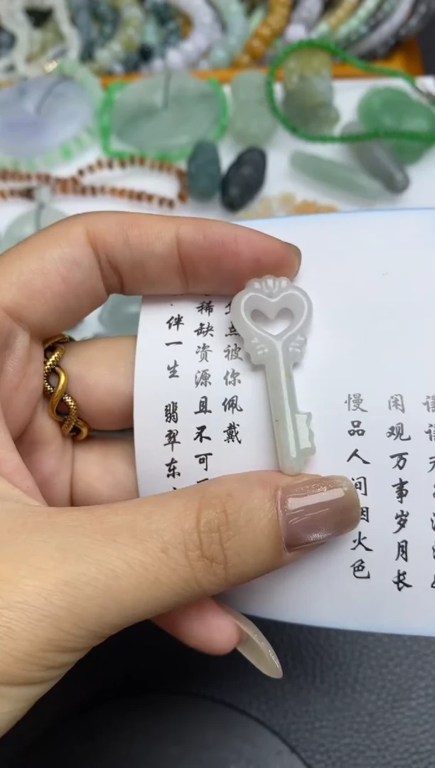 未镶嵌定制翡翠翡翠毛货~