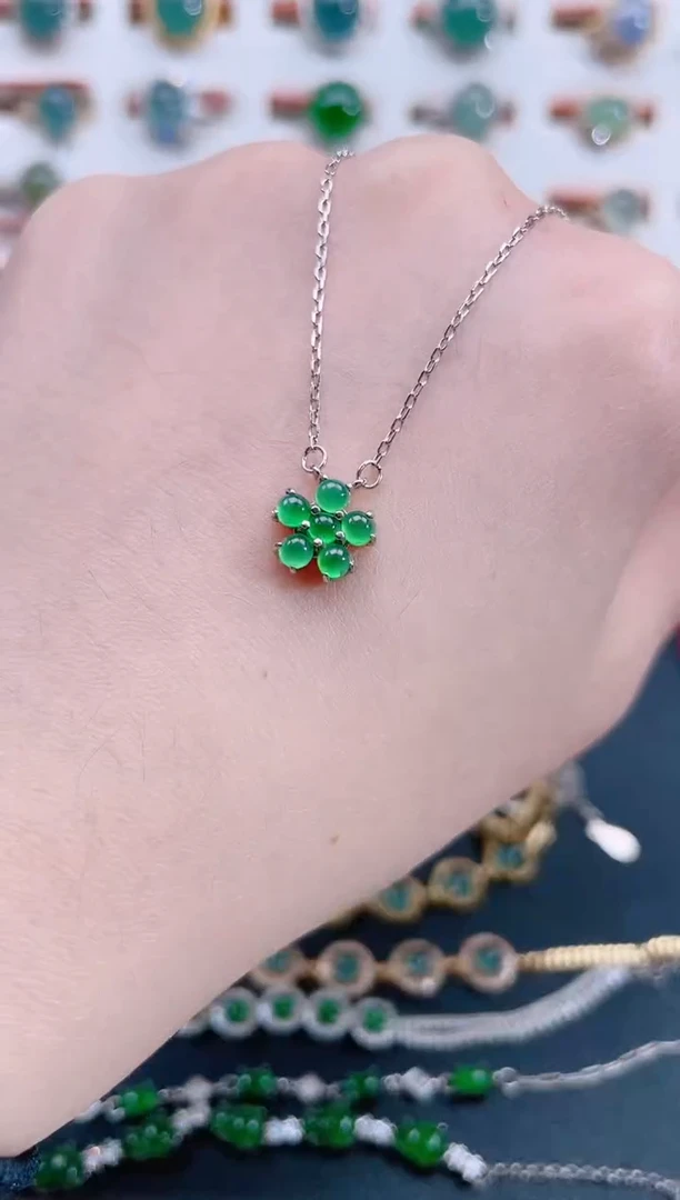 颈饰银S925镶嵌翡翠天然翡翠