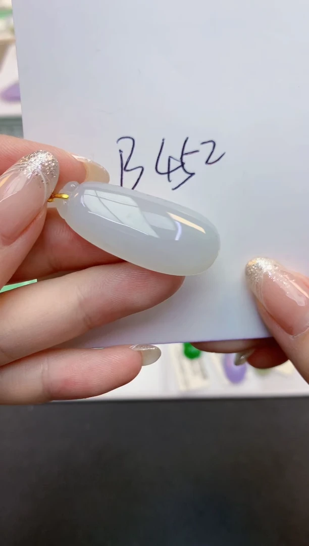 翡翠未镶嵌颈饰天然缅甸A货翡翠