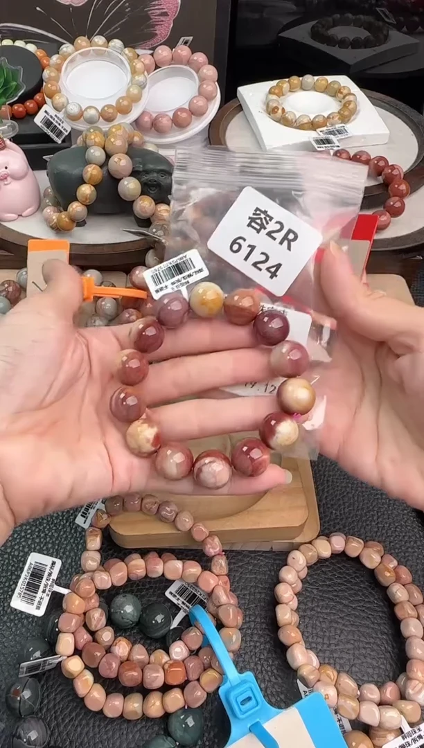 未镶嵌手链石英质玉在****上2R6124