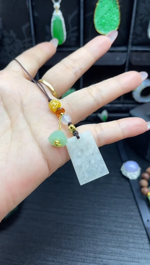 吊坠(赠链)未镶嵌翡翠手机挂件