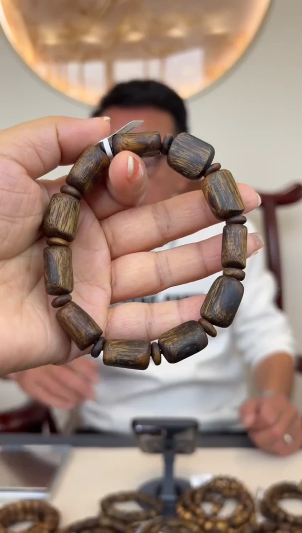 沉香手串江**子卡1.4/16克墨绿留疤多样性发货一条