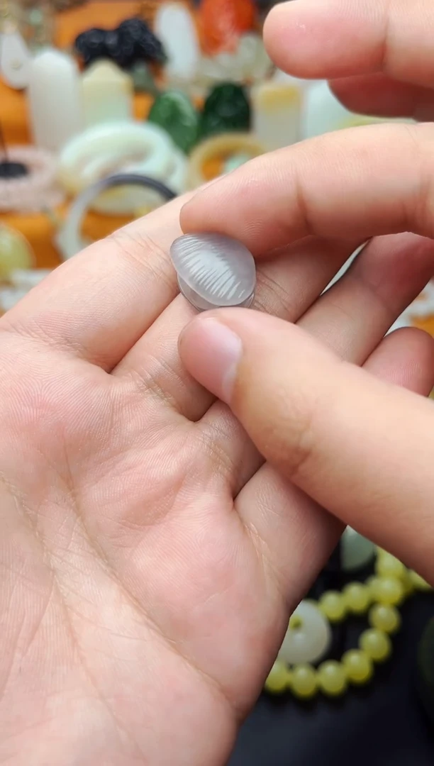 【闪购商品】和田玉颈饰未镶嵌扇贝01