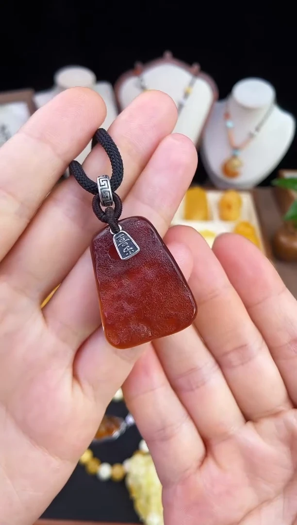 琥珀未镶嵌珠宝奇石柒月