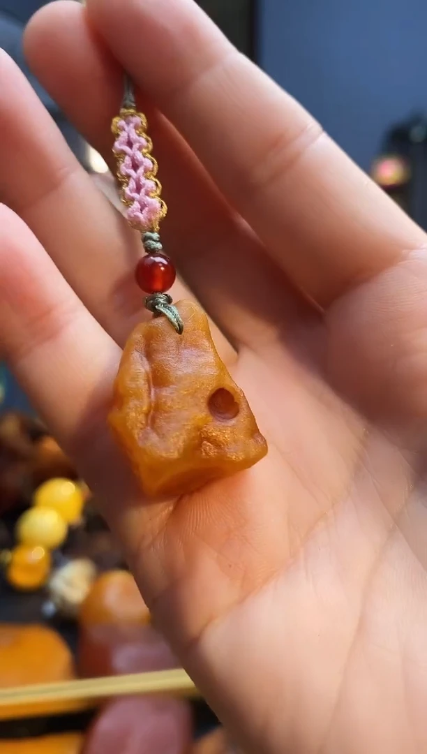 琥珀颈饰未镶嵌挂件