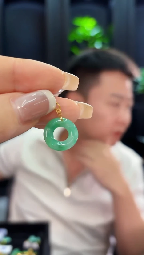 翡翠18K金镶嵌颈饰 缅料A货/支持复检/一件