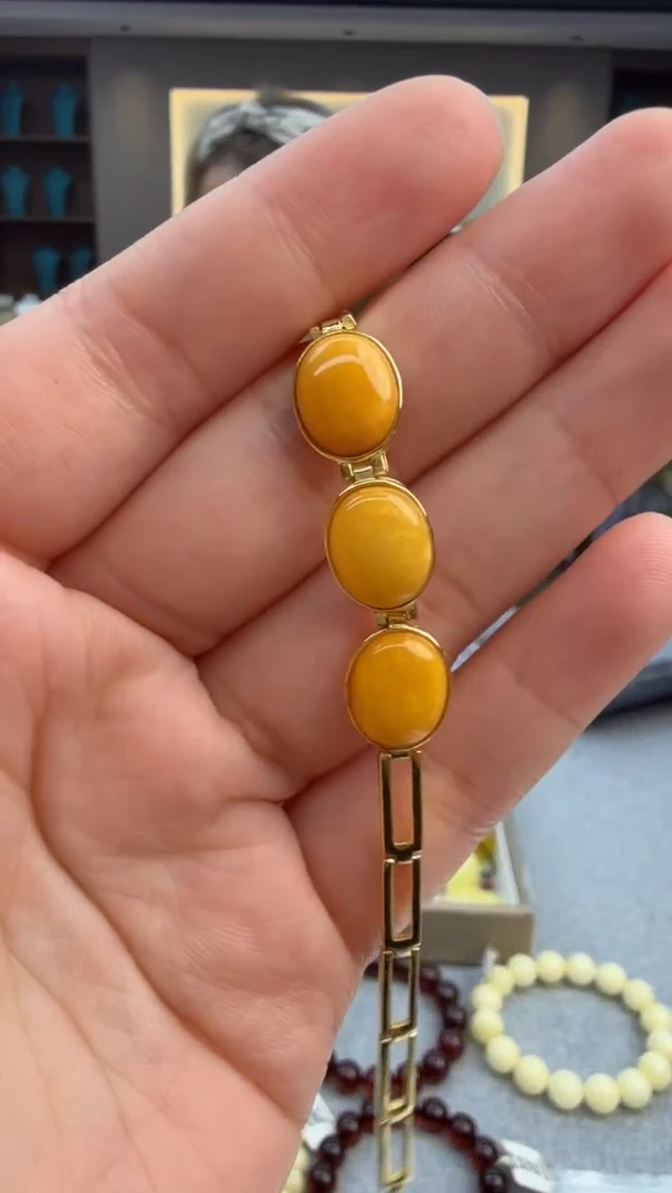 手链琥珀未镶嵌36秒拍号 假一罚三