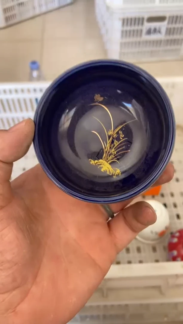 无运费险有瑕疵的摄影的产品有使用过的痕迹有点脏介意勿拍