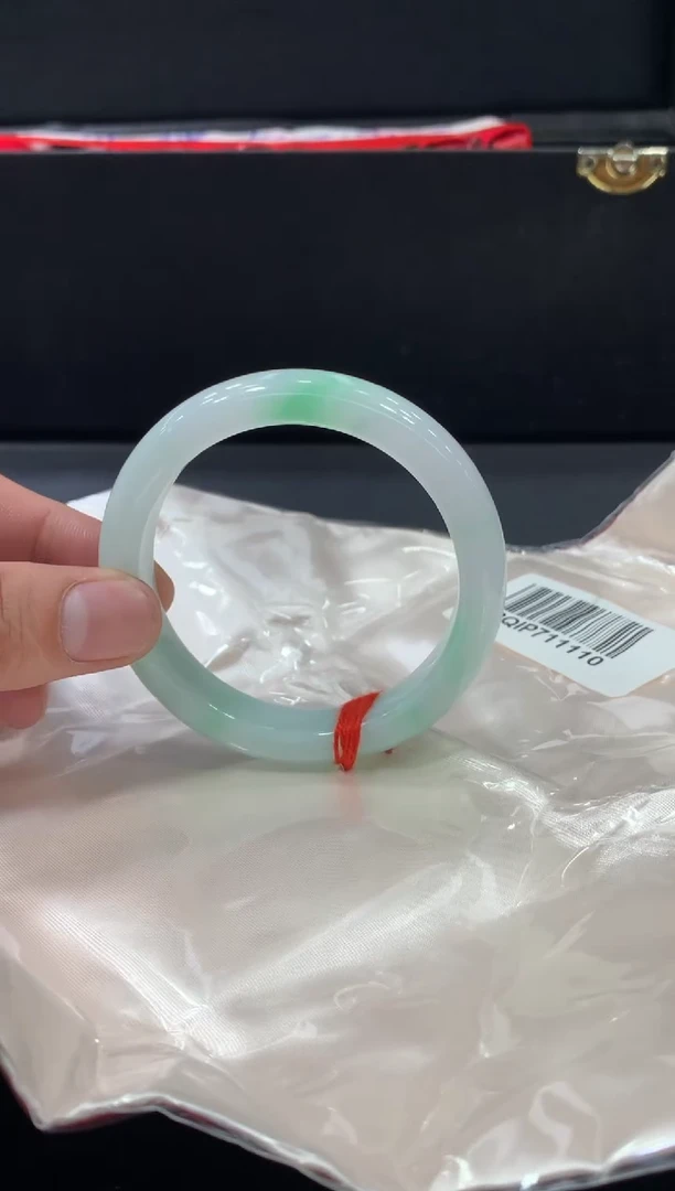 未镶嵌手镯翡翠翡翠手镯