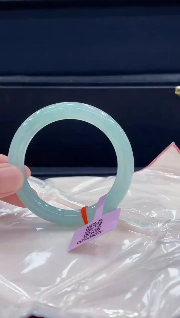 未镶嵌手镯翡翠翡翠手镯