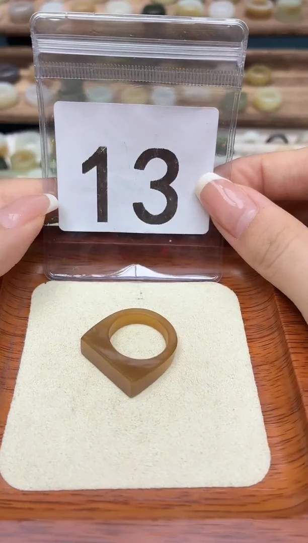 未镶嵌戒圈和田玉13号