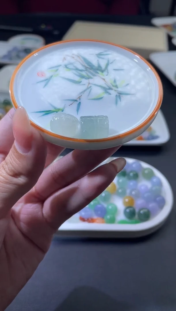 未镶嵌定制翡翠初****️翡翠毛货