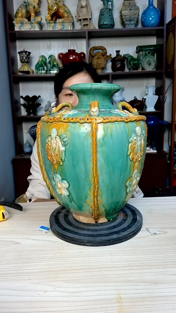 经典微瑕疵介意勿拍复古风格瓷器